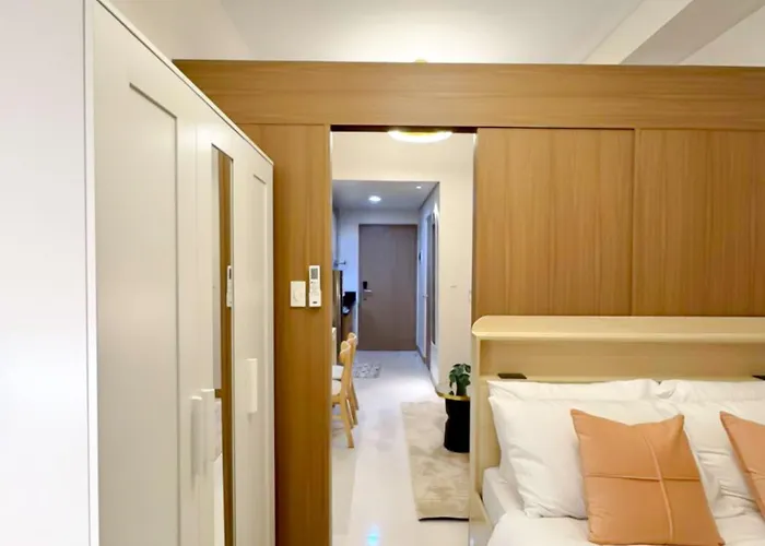 Apartment Sleek Sanctuary L Wifi Netflix I Red Res 3045 Manila