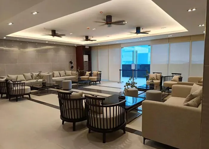 Apartment Sleek Sanctuary L Wifi Netflix I Red Res 3045 *